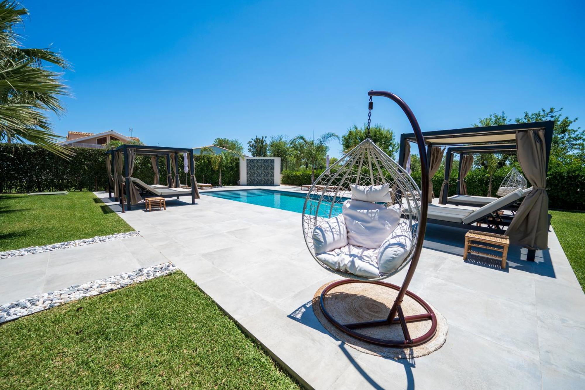 Villa Dolmen Beach 阿沃拉 外观 照片